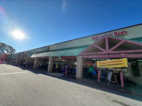 BinCredible Deals - Marietta storefront in Marietta, GA